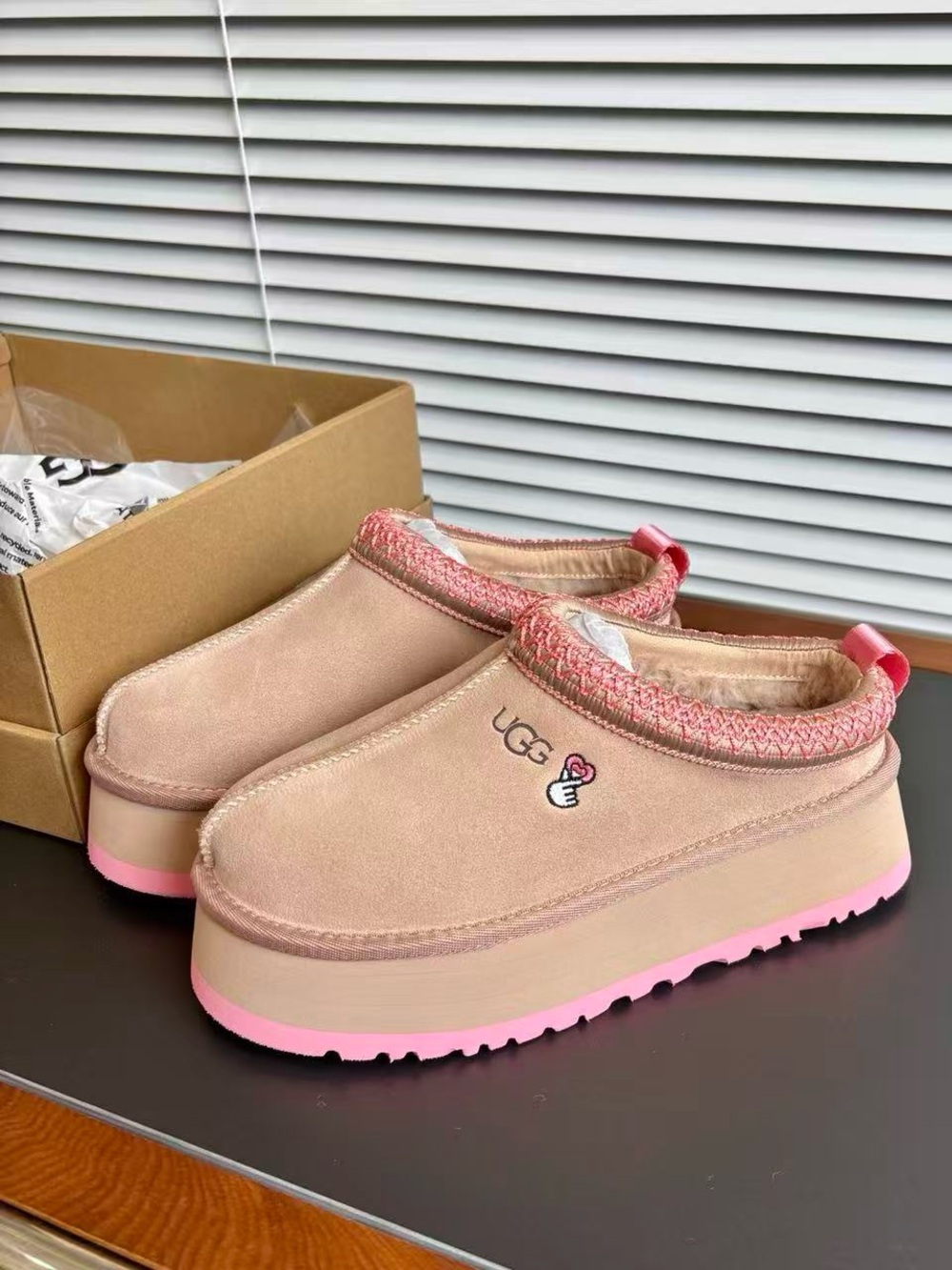 UGG Tazz Love 25 Valentine Limited Edition Sand Pink Platform Slippers